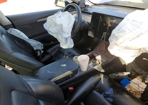 2022 Tesla Model 3 z USA, uszkodzony, nr VIN 5YJ3E1EA9NF370510